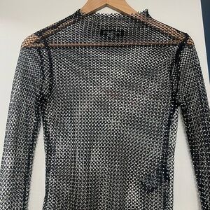 Urban mesh going out top